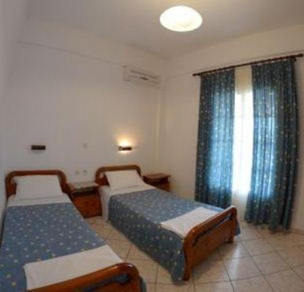 Villa Leonidas Agios Stefanos Avliotes  Exteriör bild